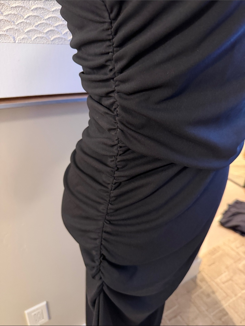 Dkny Black Cap-Sleeve Midi Dress - Picture 5 of 9
